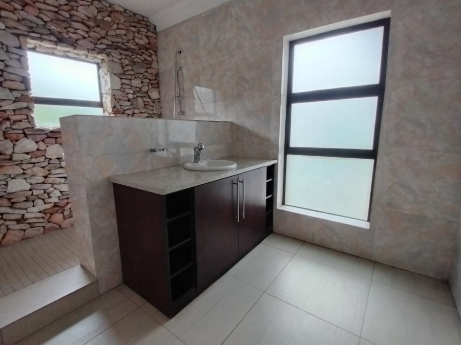 3 Bedroom Property for Sale in Ifafi North West